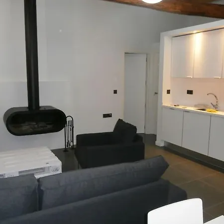 El Baile, Casa Con Jacuzzi Al Lado De Penafiel